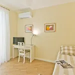 Appia\'S Home