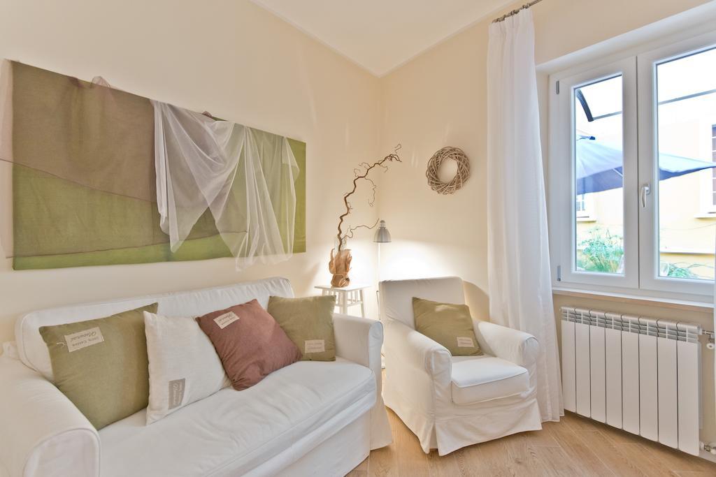 Appia's Apartment *