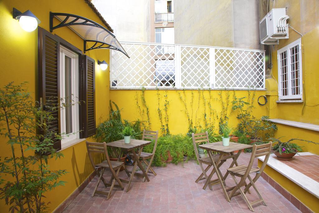 Apartment Appia's *